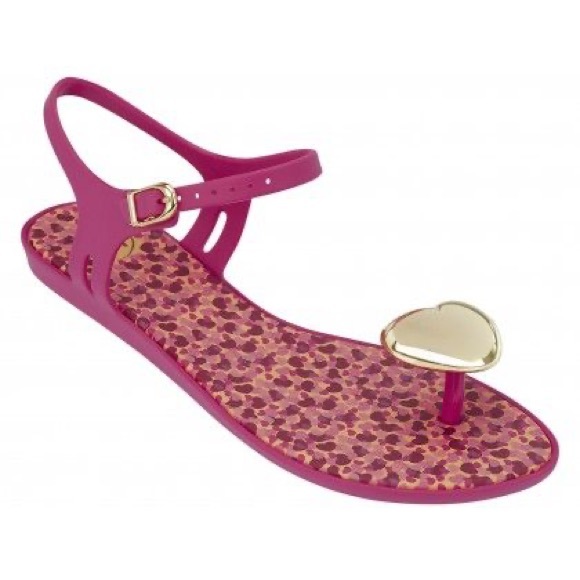 melissa heart flip flops